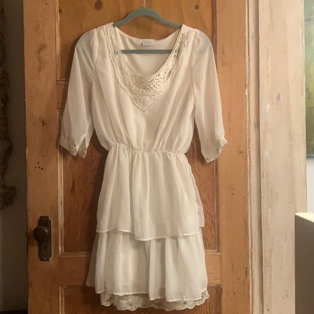Lola White Mid-length Sleeved Dress